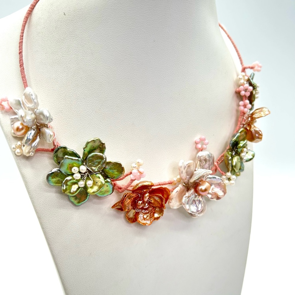Luxury Artisan Floral Pearl Necklace - Pink and Green - Picture 1 of 5